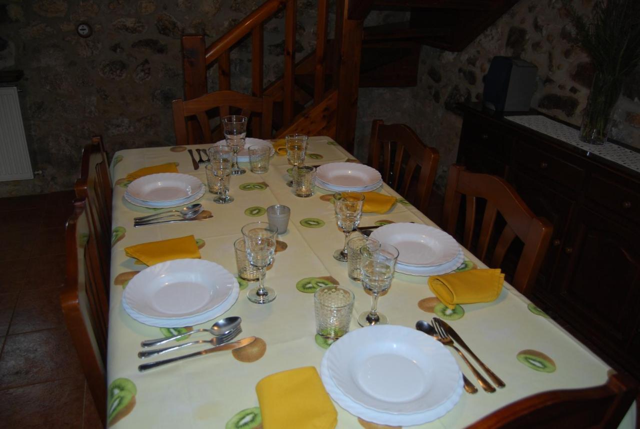 Cal Tort Villa Maia de Montcal Buitenkant foto